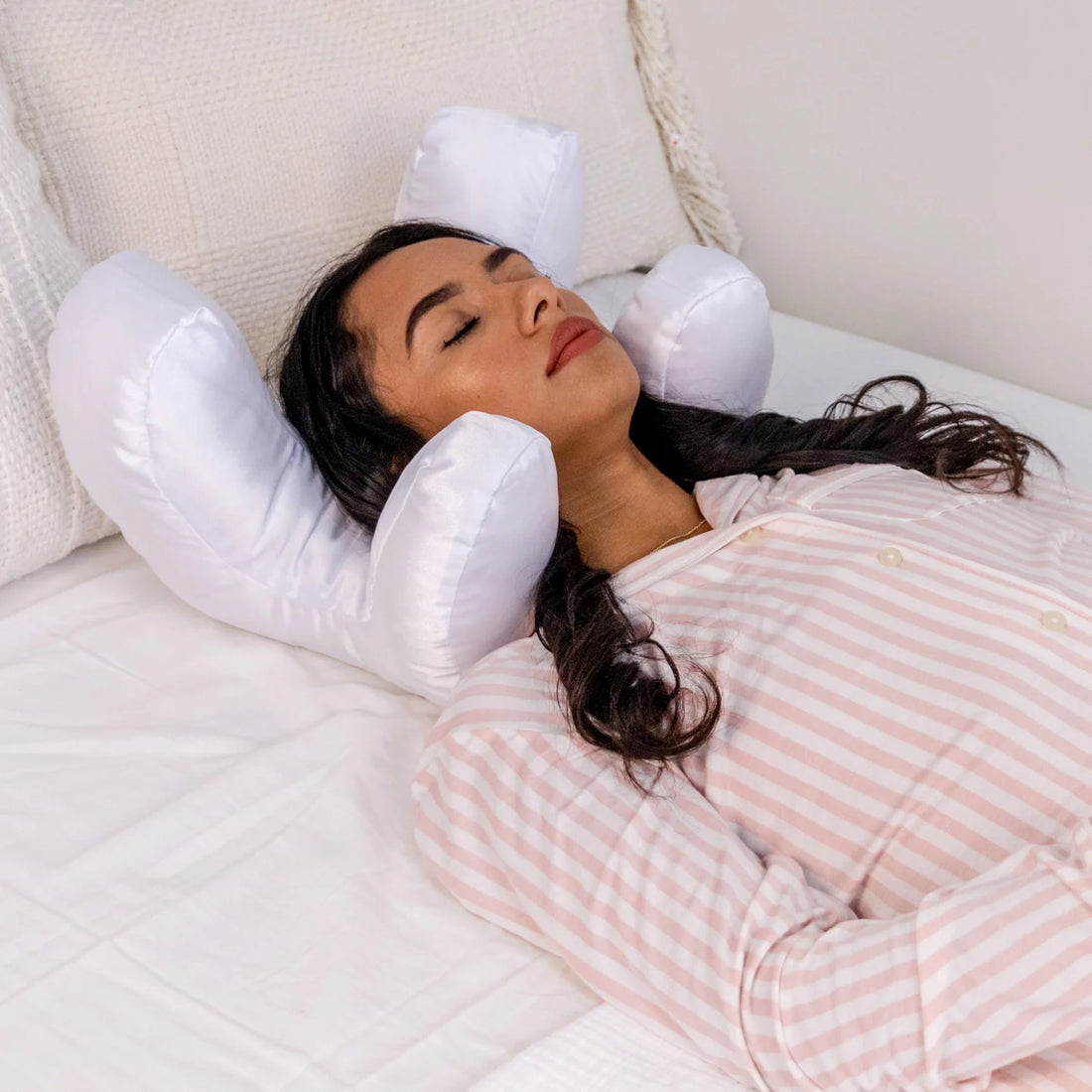 Uzhii Face pillow anti wrinkle. (white)